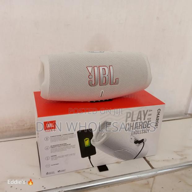 JBL Charge 5 Bass System - main view