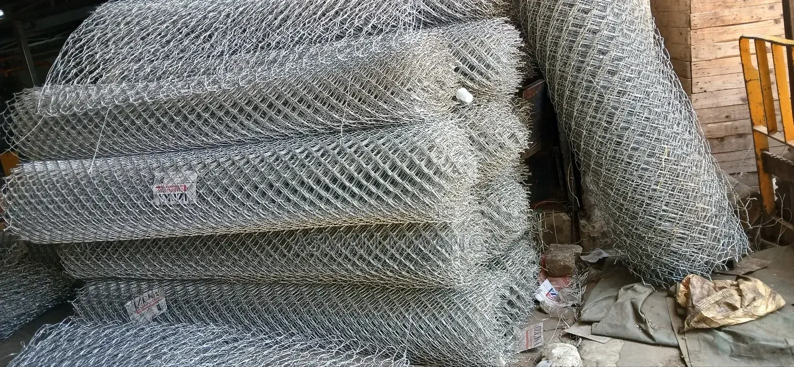 Galvanised Mesh Wire 10g