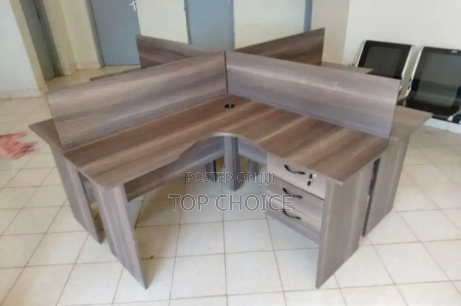 Four Way Workstations