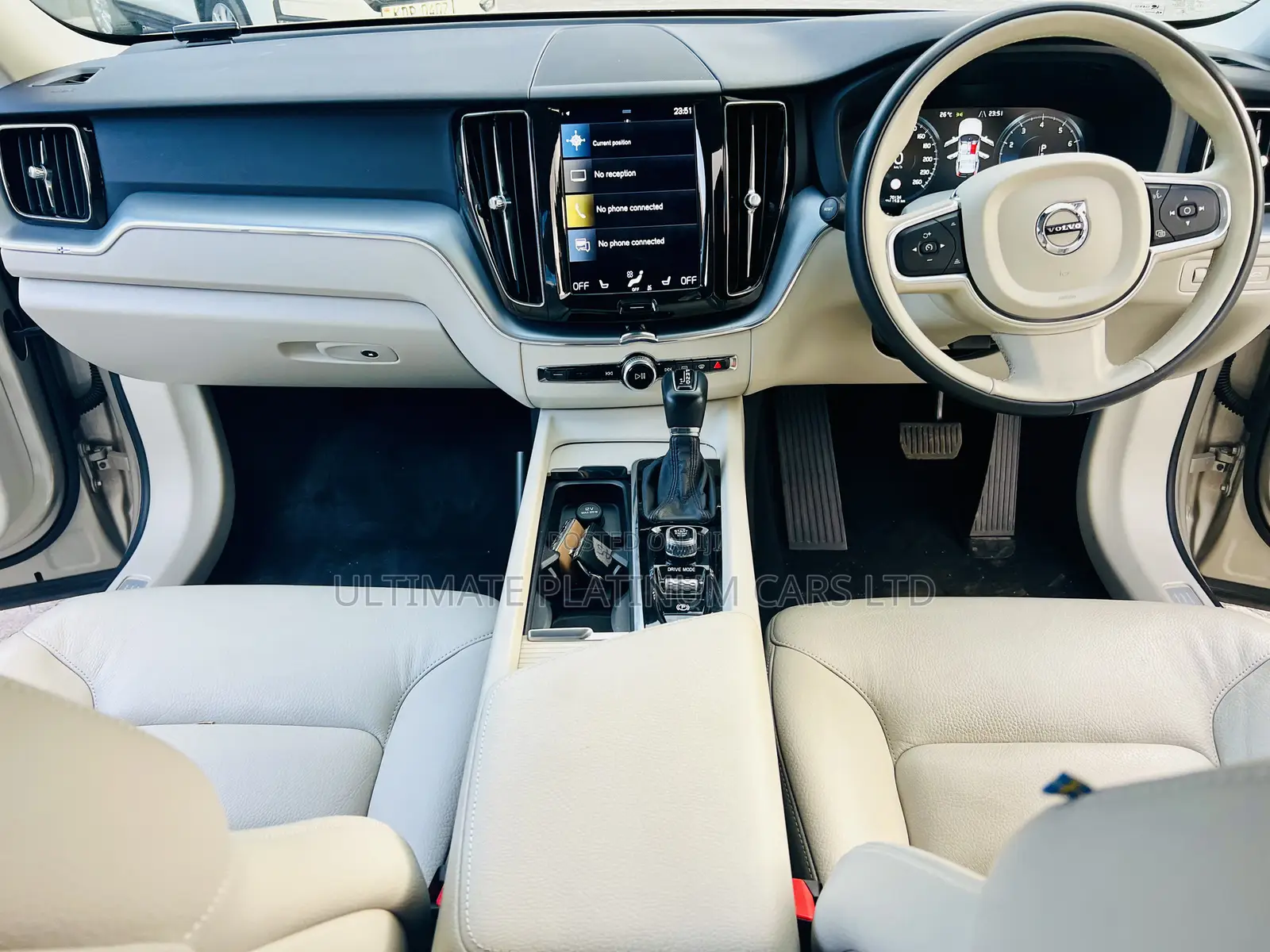 Volvo XC60 T5 Inscription AWD 2019 Gold