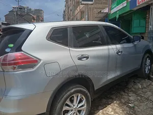Mini SUV Xtrail for Hire