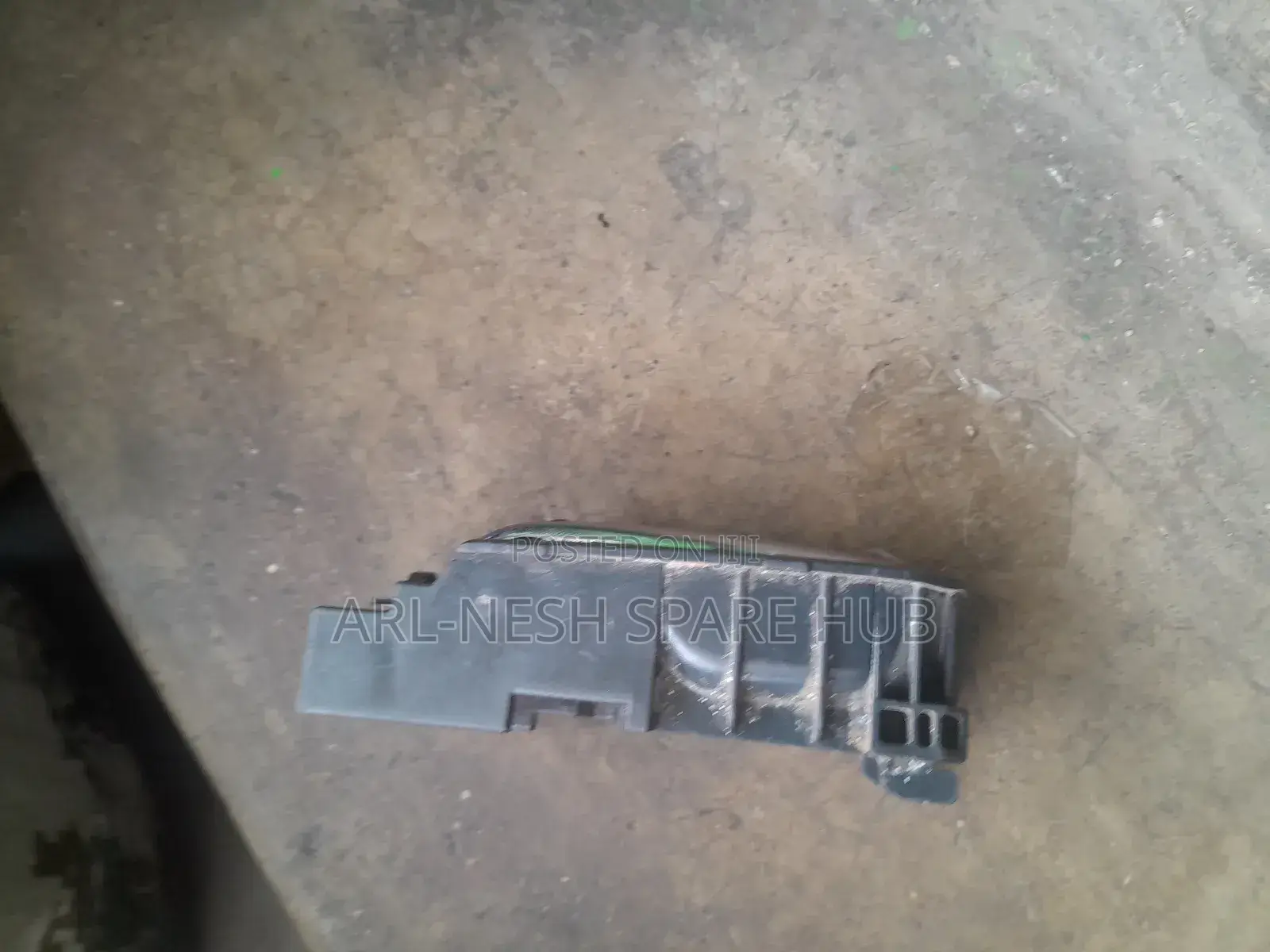 Toyota Isis Inside Door Handle