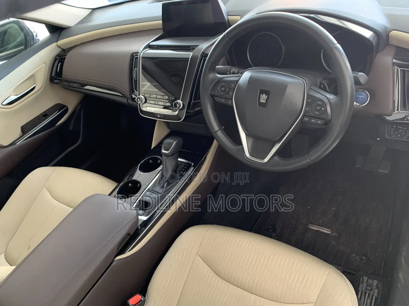 Toyota Crown 2018 Blue