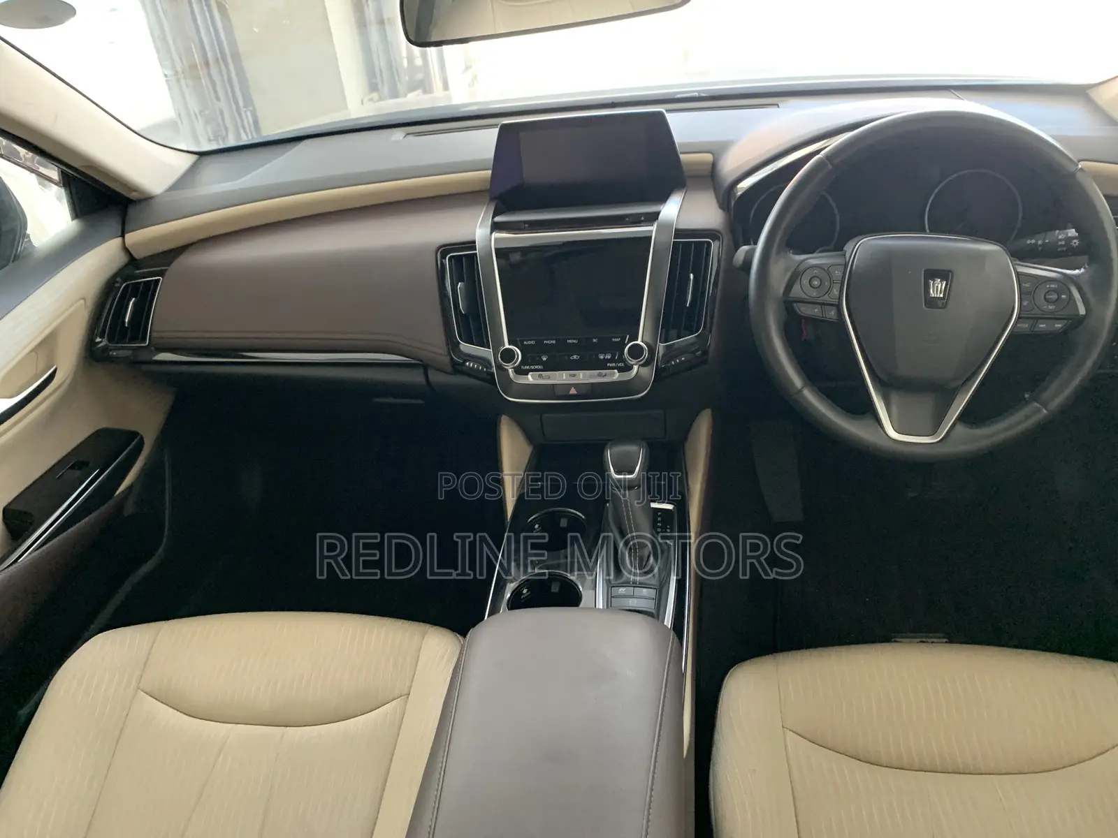 Toyota Crown 2018 Blue