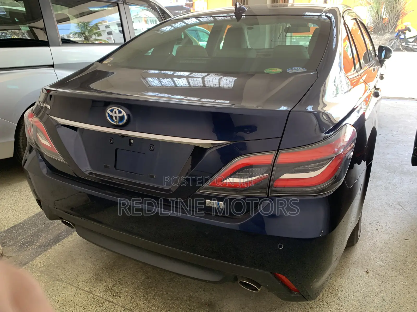 Toyota Crown 2018 Blue