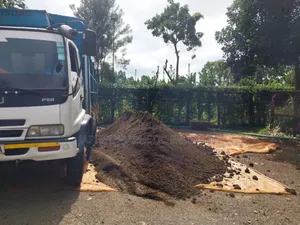 Complete Decomposed Manure