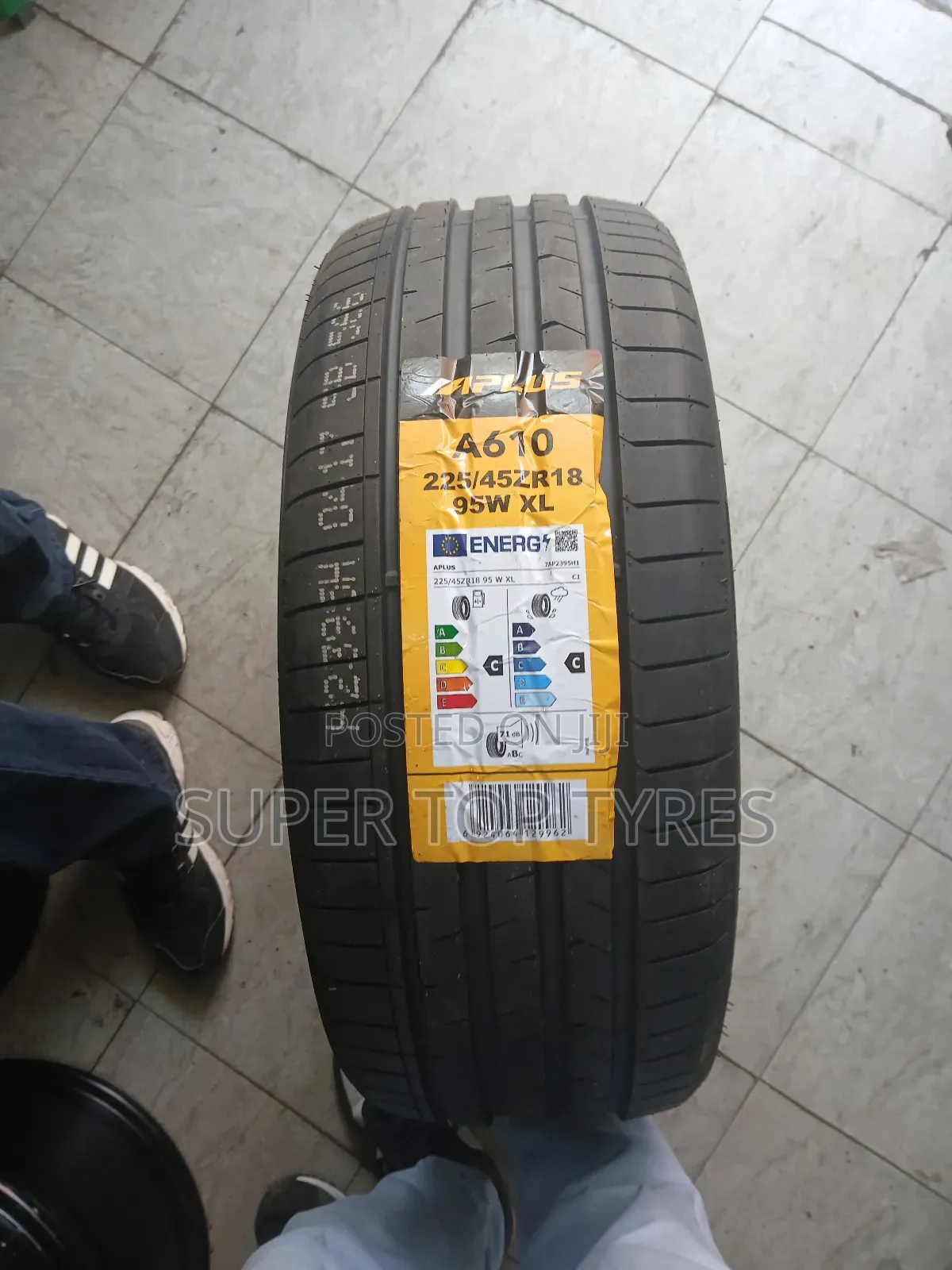 Aplus 225/45r18