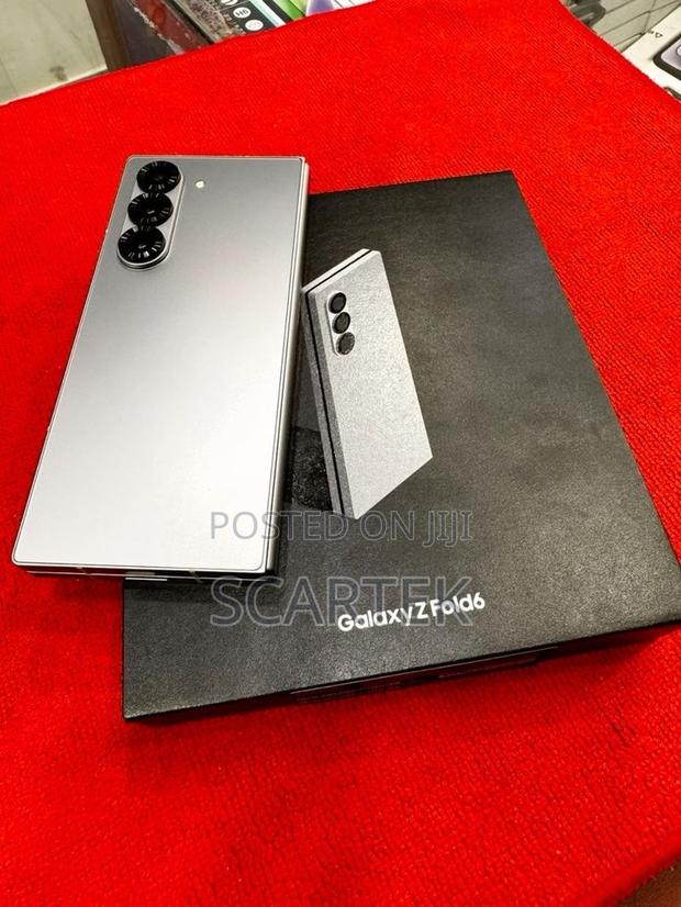 New Samsung Galaxy Z Fold6 256 GB - thumbnail 3