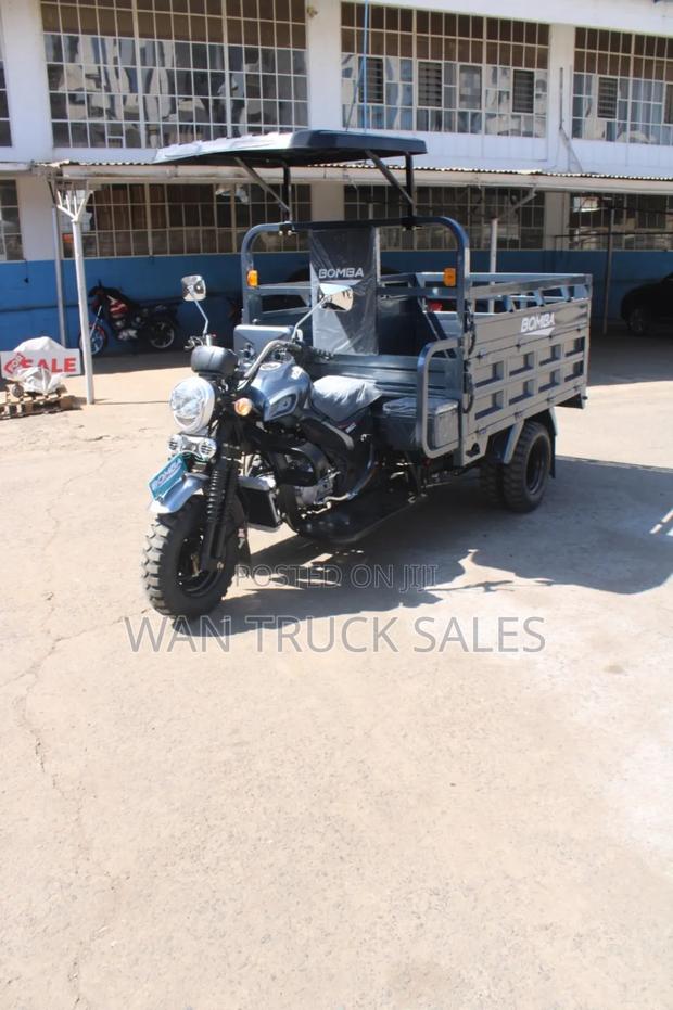 New Bomba 250cc 2024 Gray - main view