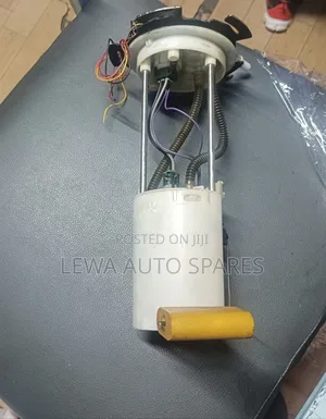 Fuel Pump for Toyota D-Max– Ex Japan – Genuine – Nairobi CBD