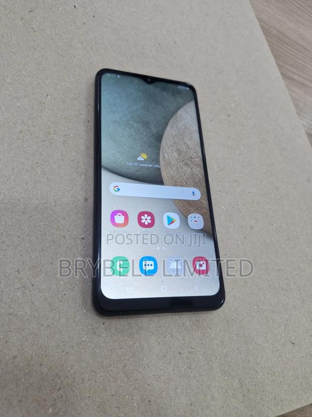 Samsung Galaxy A12 64 GB Black - main view