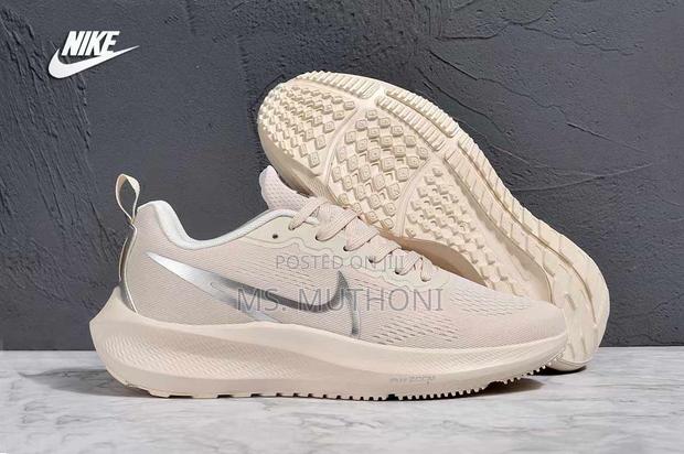 Quality Nike Trainers Sizes 40-45 - thumbnail 3