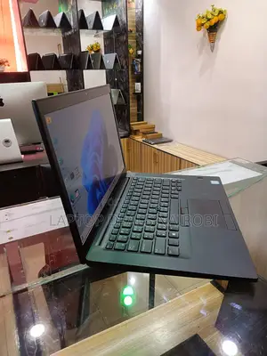 Laptop Dell Latitude 9440 8GB Intel Core I5 SSD 256GB