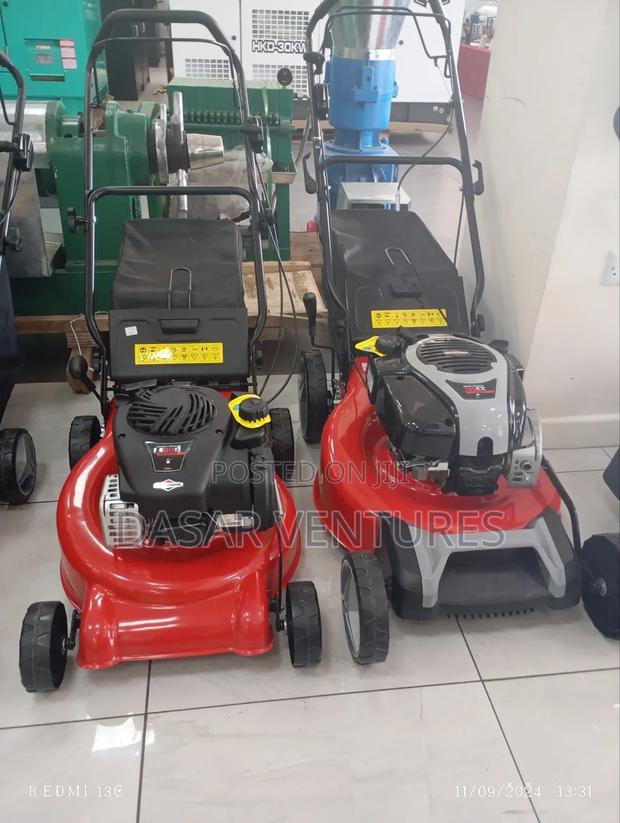Lawn Mower 3.5hp 140cc Briggs and Stratton