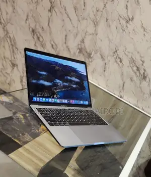Laptop Apple MacBook Pro 8GB Intel Core I5 SSD 256GB