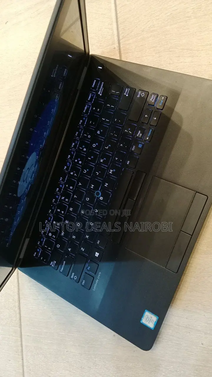 Laptop Dell Latitude 7450 8GB Intel Core I5 SSD 256GB