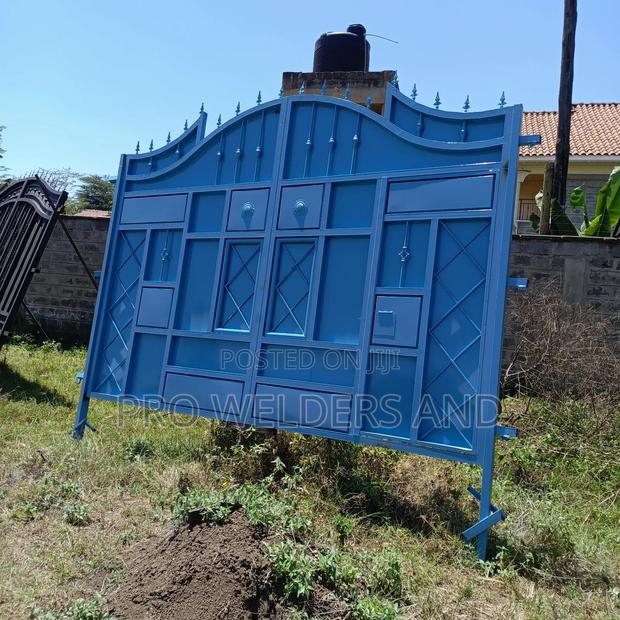 Blue Readymade Gate - thumbnail 3