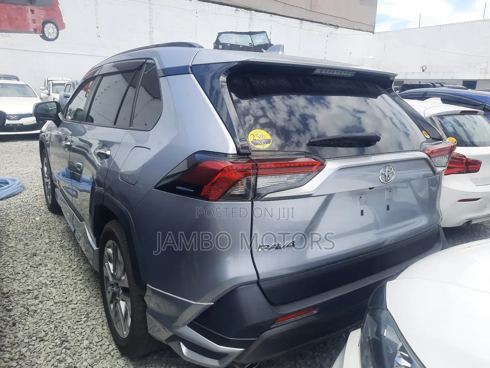 Toyota RAV4 LE AWD 2019 Silver