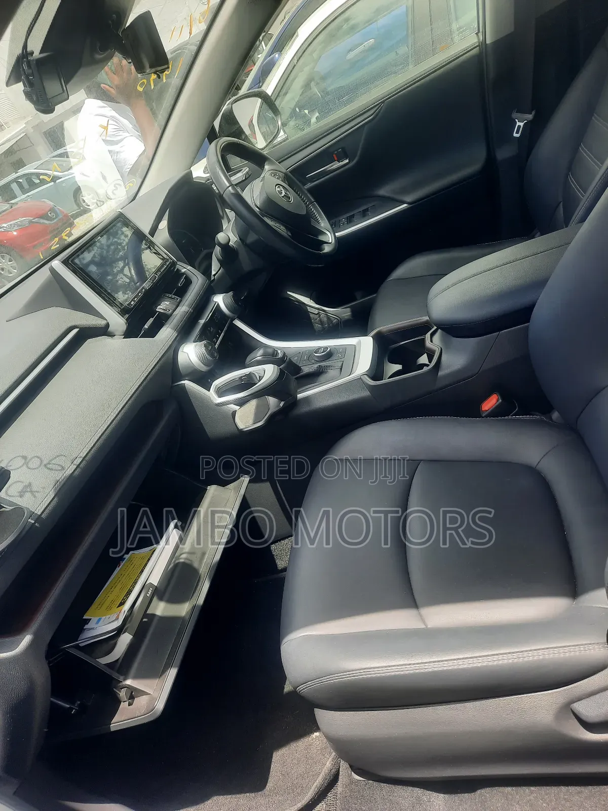 Toyota RAV4 LE AWD 2019 Silver