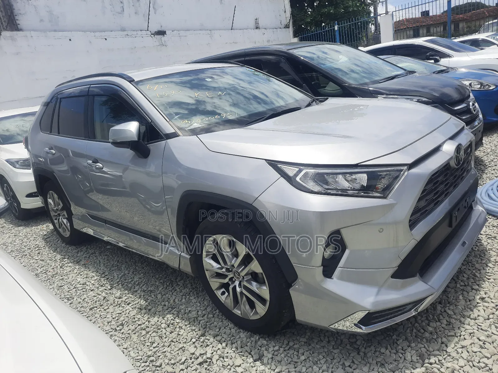 Toyota RAV4 LE AWD 2019 Silver