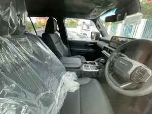Toyota Land Cruiser Prado 2024 White
