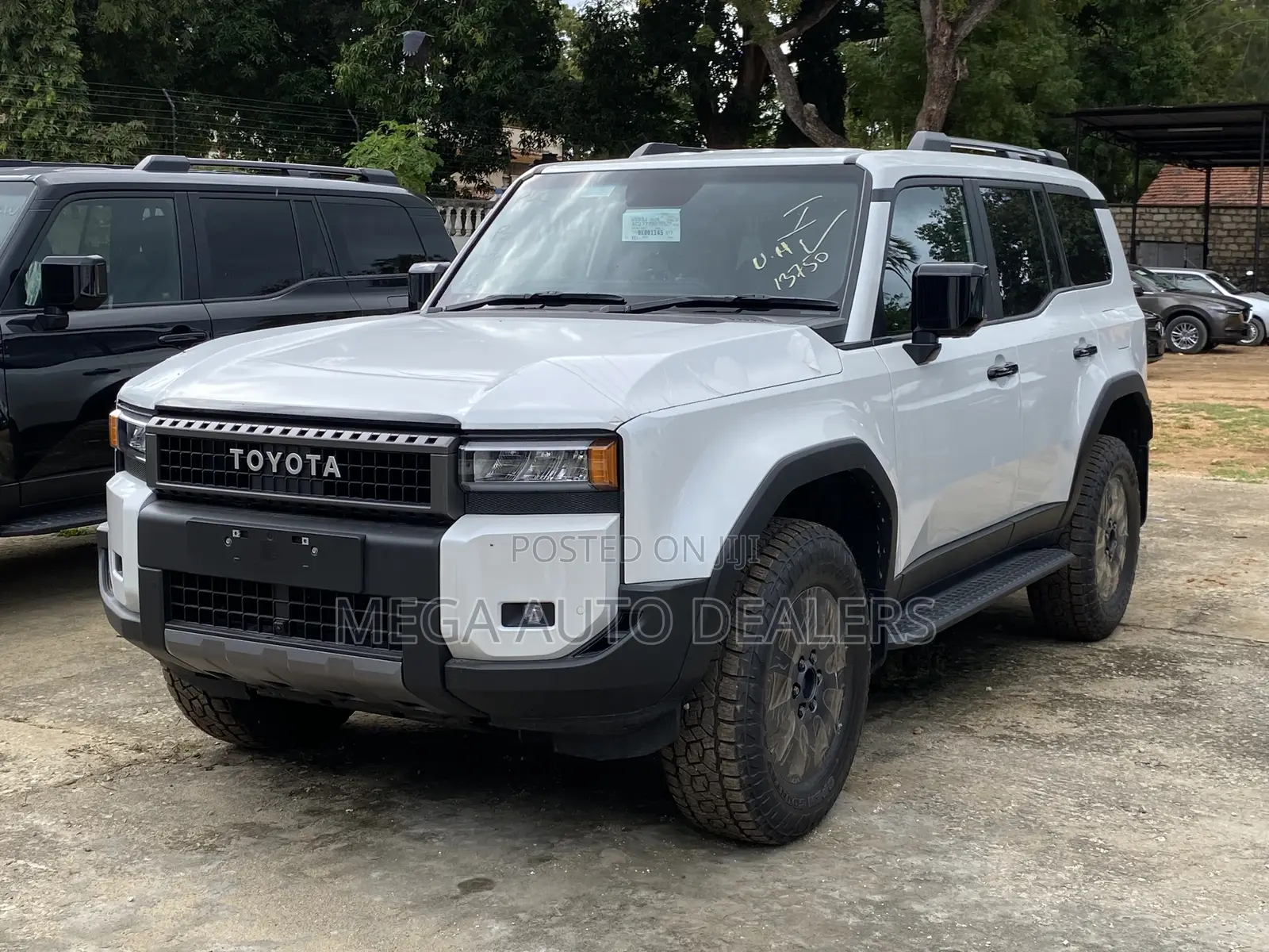 Toyota Land Cruiser Prado 2024 White