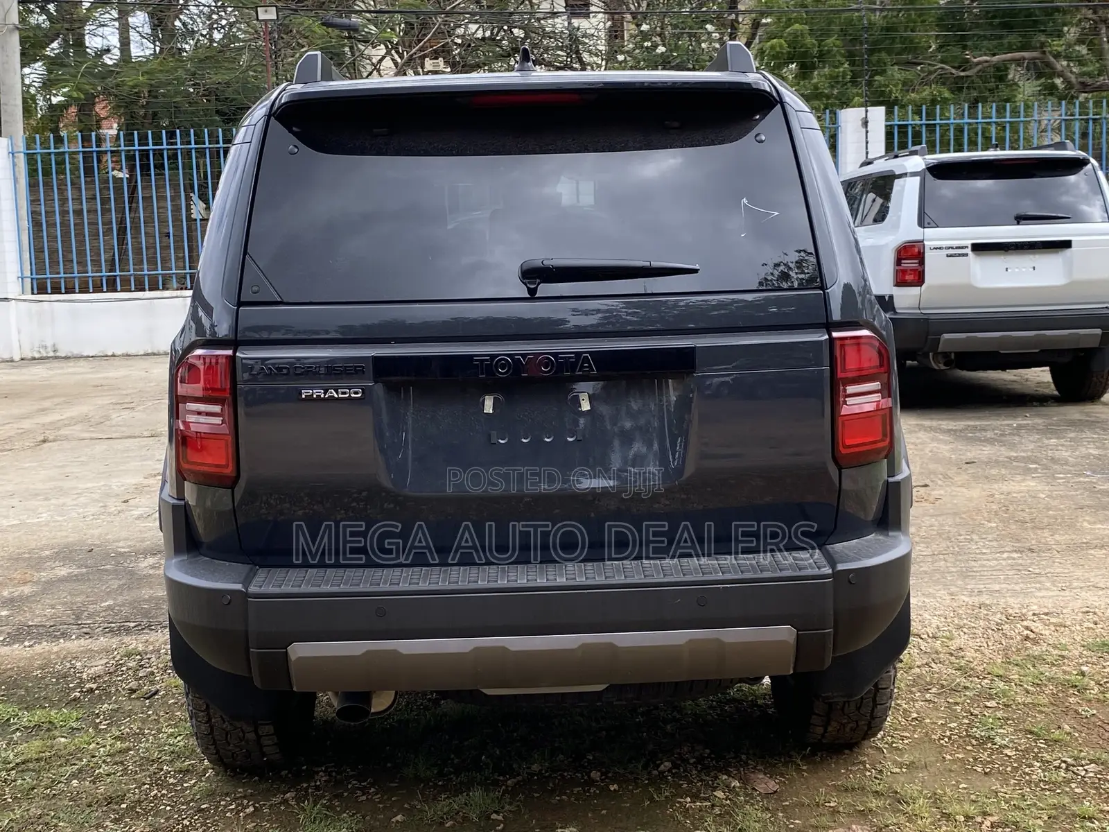 Toyota Land Cruiser Prado 2024 Gray