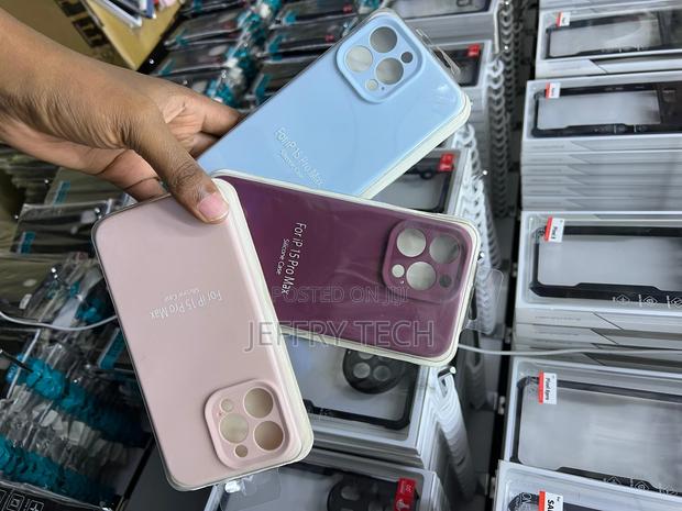 Apple iPhone 15 Pro Max Silicone Case - Clay - thumbnail 2