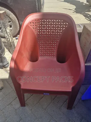 Adix Easy Chair With Arms