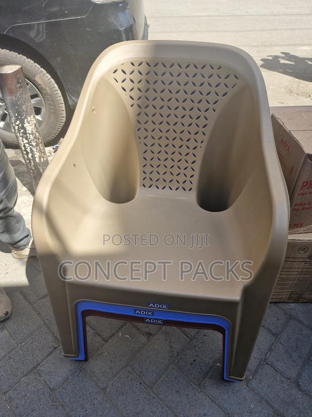 Adix Easy Chair With Arms - thumbnail 4