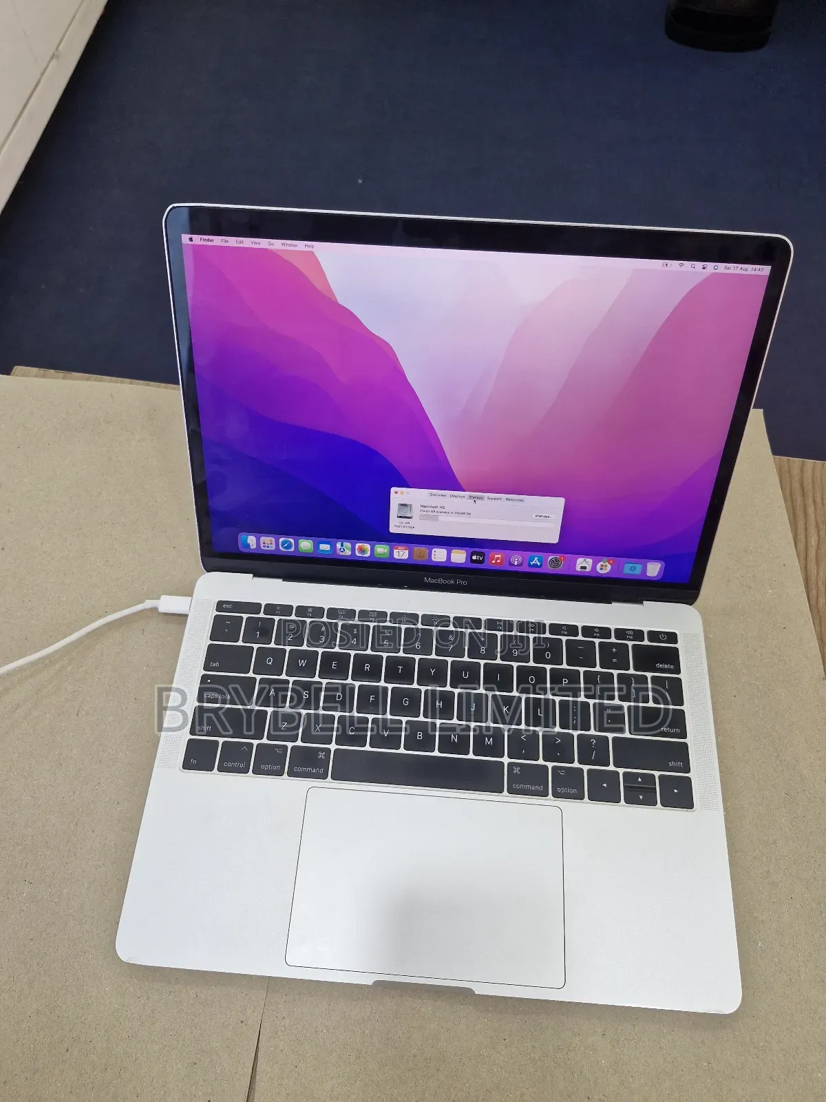 Laptop Apple MacBook Pro 2017 8GB Intel Core I5 SSD 256GB