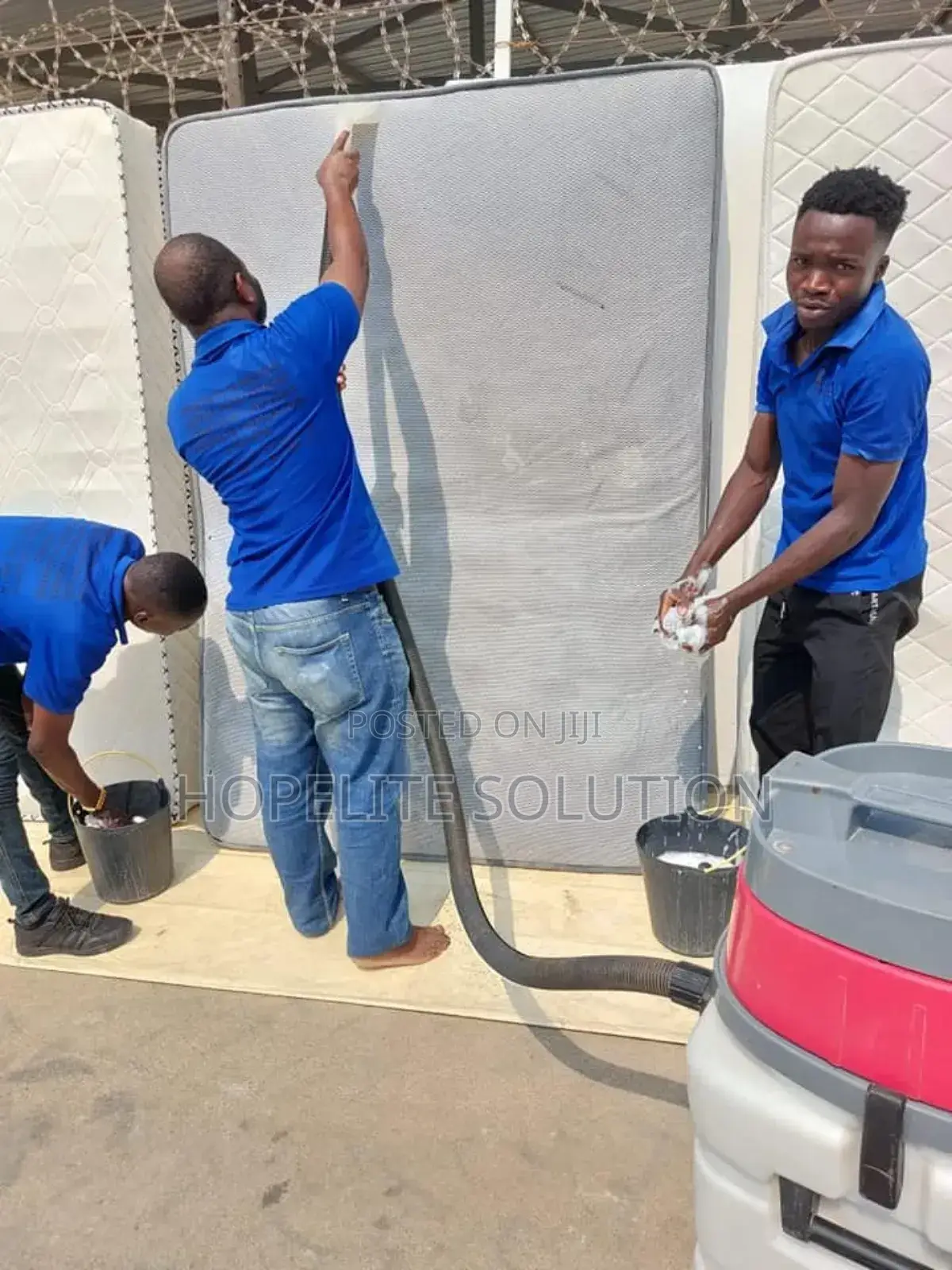 Door to Door Mattress Cleaning
