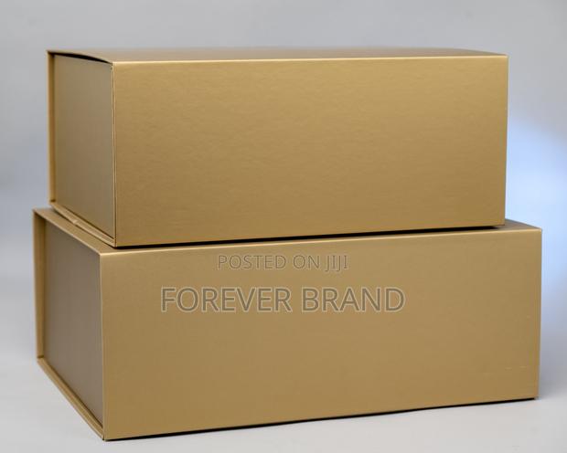 White Magnetic Gift Boxes - thumbnail 2