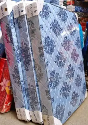 6*6 Medium Density Mattress 8" Quilted