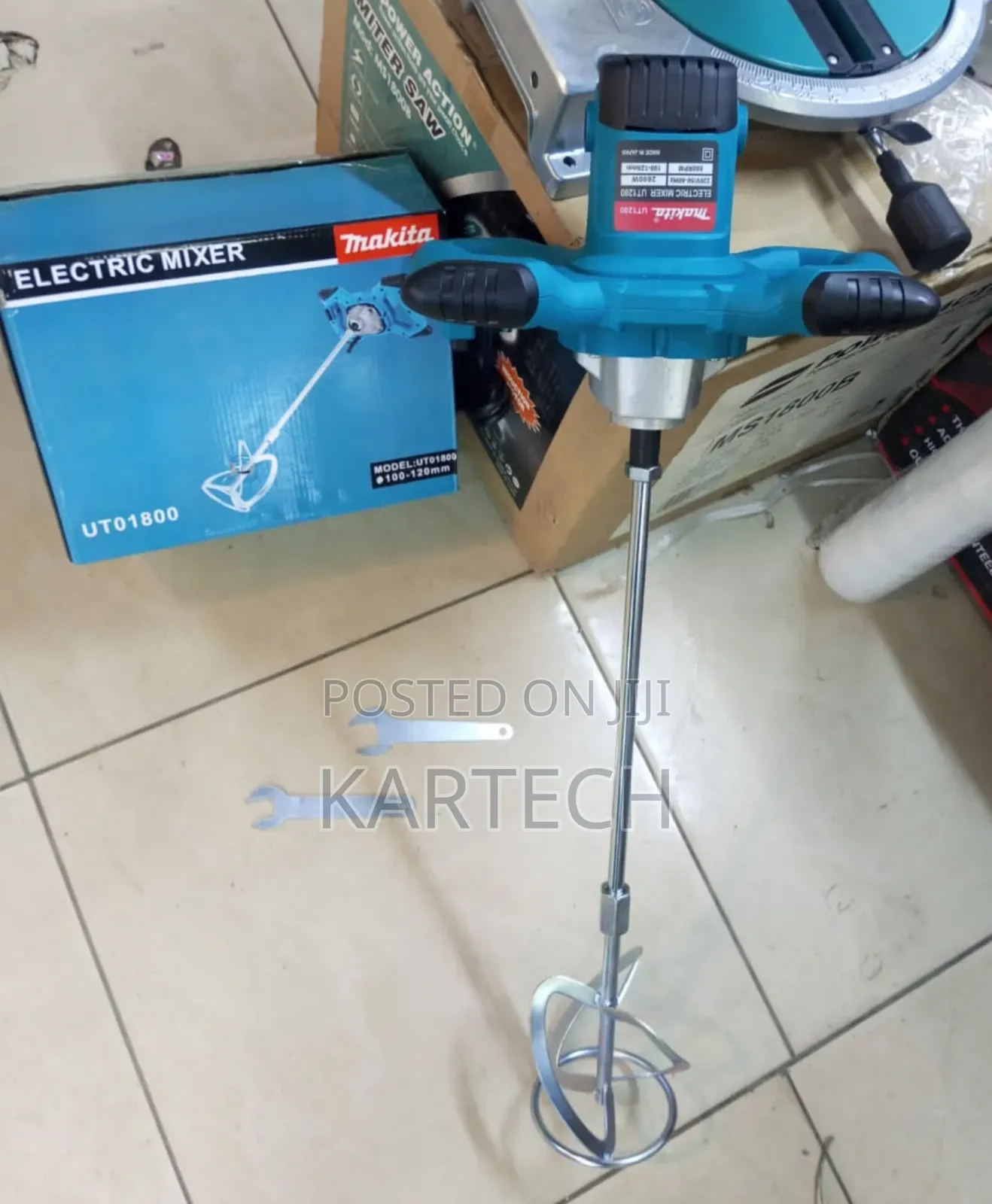 Makita Electric Paint Mixer 2600w