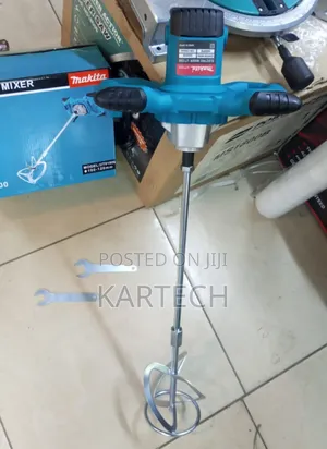 Makita 2600W Paint Mixer