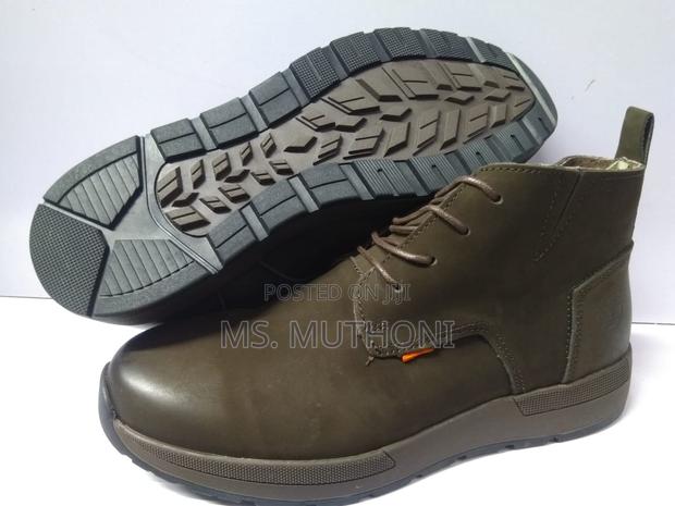 Quality Men Low Cut Boots - thumbnail 2