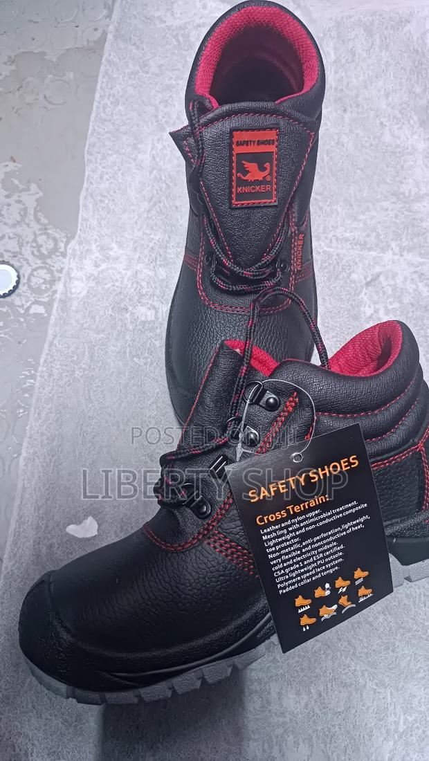 Safety Boots , Durable Safety Boots. - main view