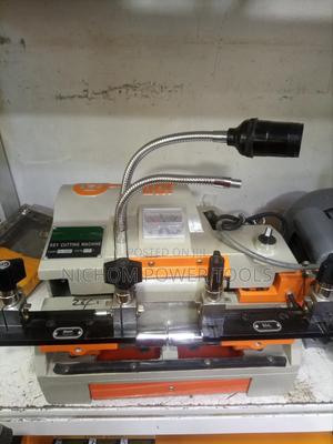 Digital Key Cutting Machine/All Key Types Cutting Machine - thumbnail 2