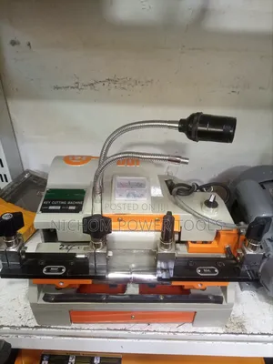 Long Lasting Digital/Electric Key Cutting Machine