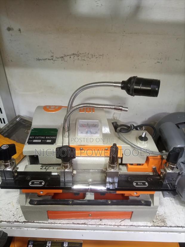 Long Lasting Digital/Electric Key Cutting Machine - main view