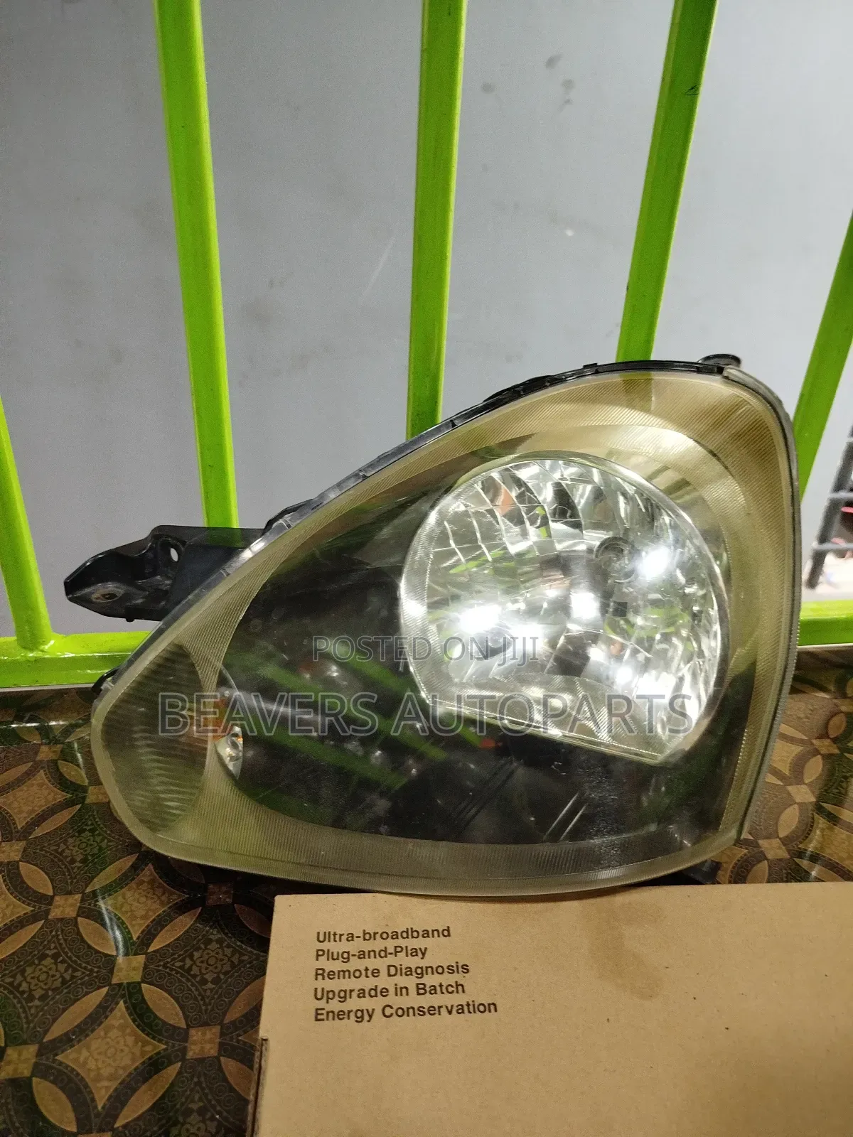 Daihatsu Mira Es Headlight