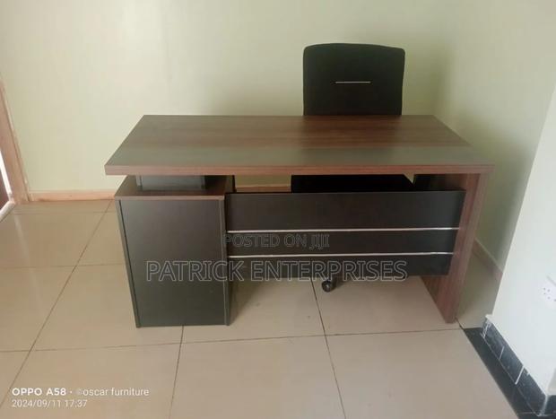 Executive Imported Office Desk 1.4 Mtrs - main view