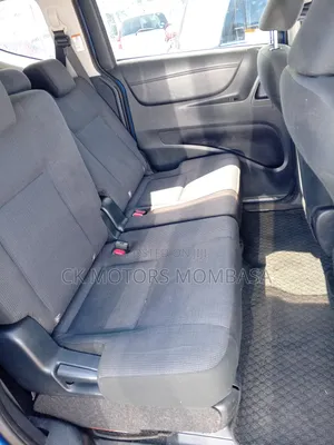 Toyota Sienta 2017 Blue