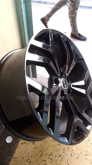 Sports Rims Namba Ishirini Na Mbili
