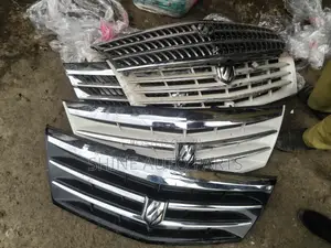 Toyota Alphard Grill