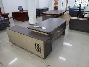 Mordern Luxury Executive Office Desk With Power Socket(1.8M)