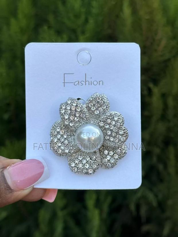 Luxury Brooches - thumbnail 3