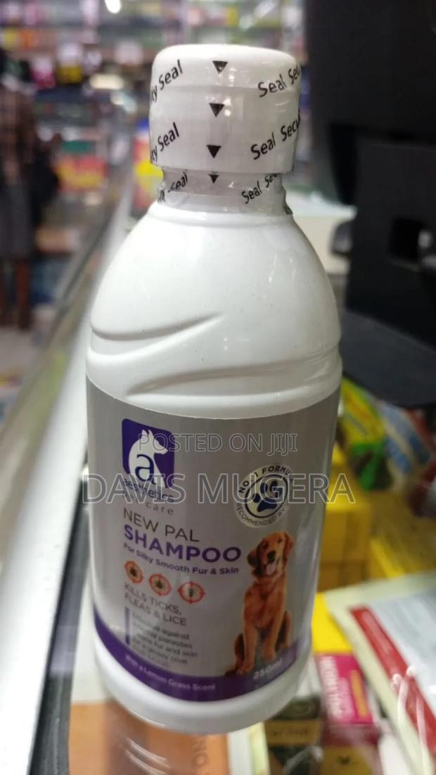 250ml New Pal Dog Cat Pets Shampoo