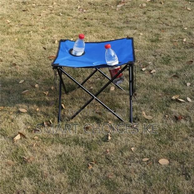 *Camping Table* - thumbnail 2